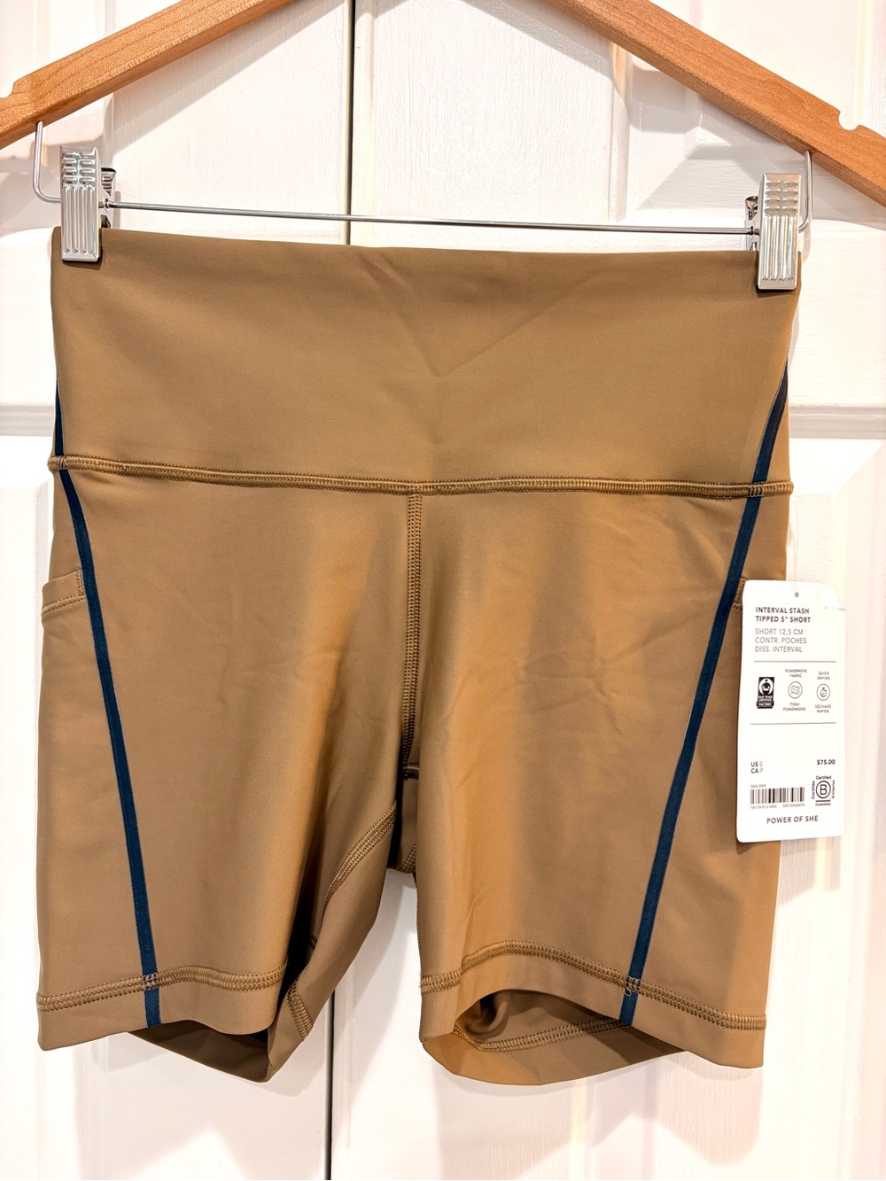 NWT Athleta Interval Stash Tipped 5" Shorts size small